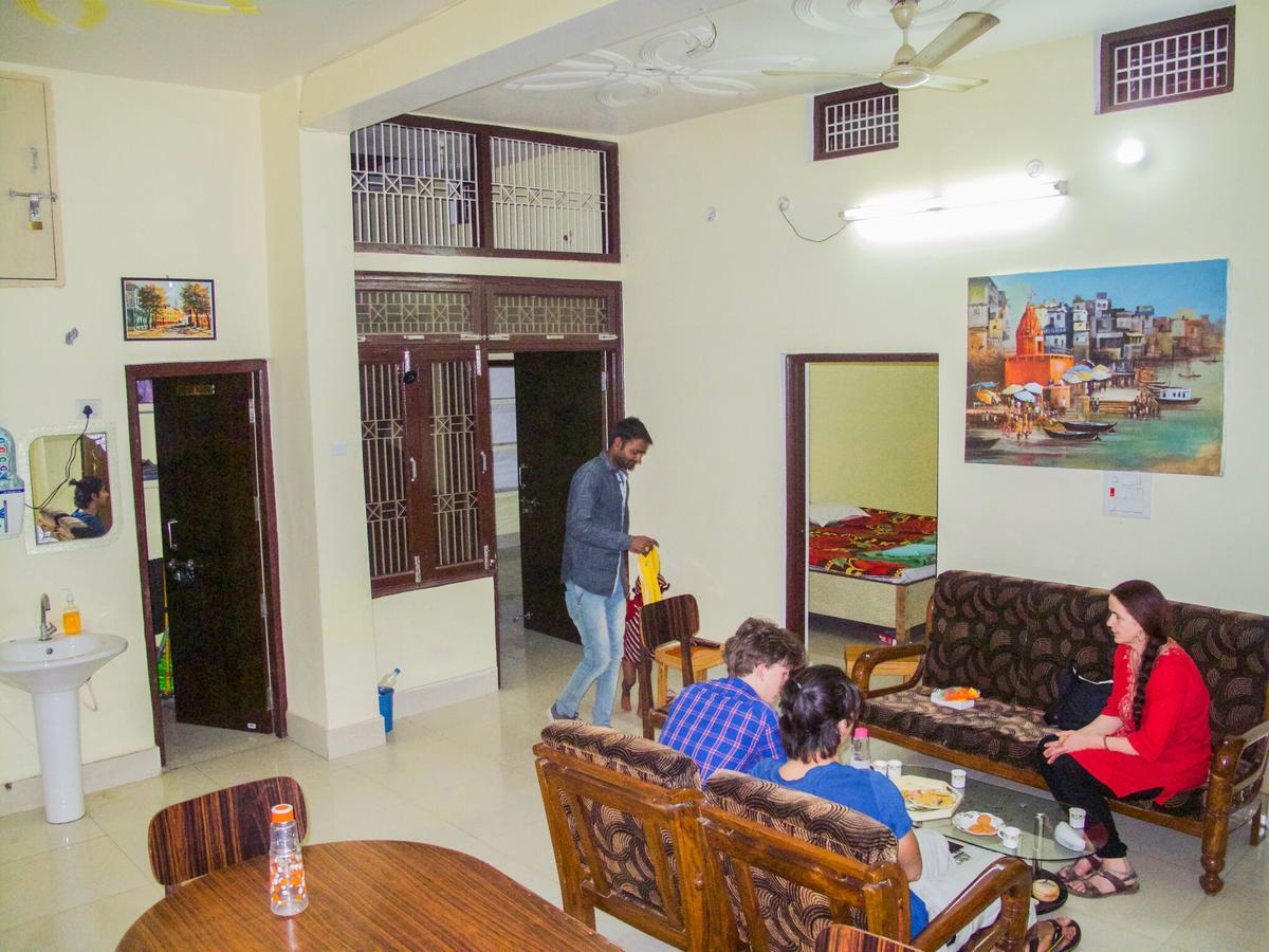 Gangotri Paying Guest House Варанаси Екстериор снимка