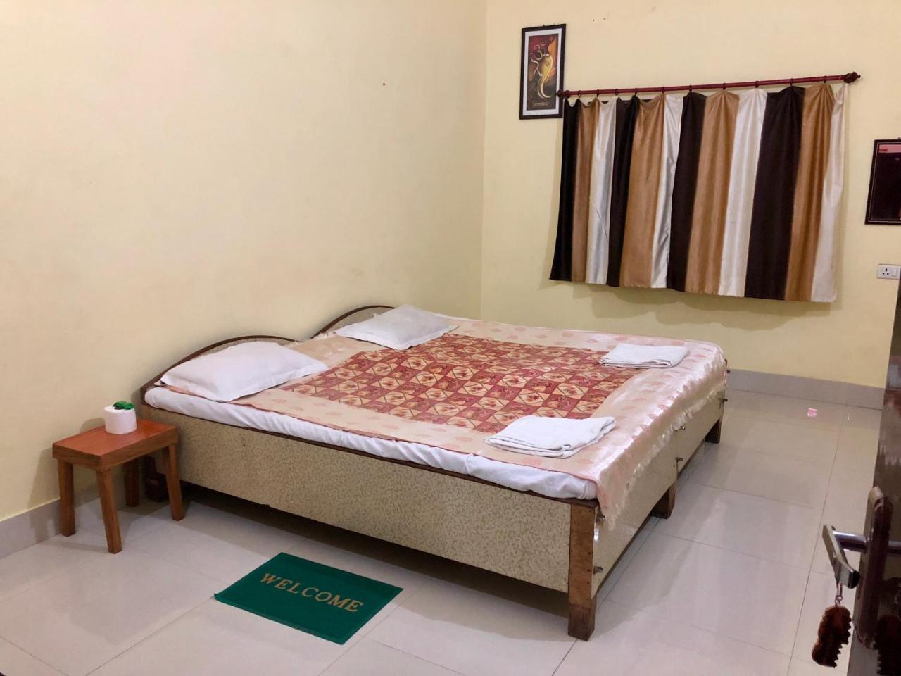 Gangotri Paying Guest House Варанаси Екстериор снимка